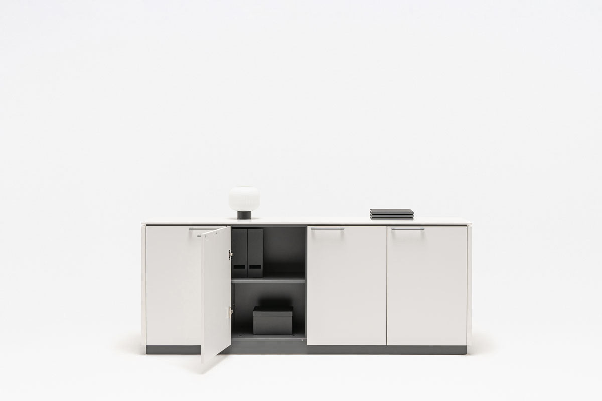 Sideboard Status von Mdd in Anthrazit mit Türfronten, Aluminiumgriffen und Schattenfuge
