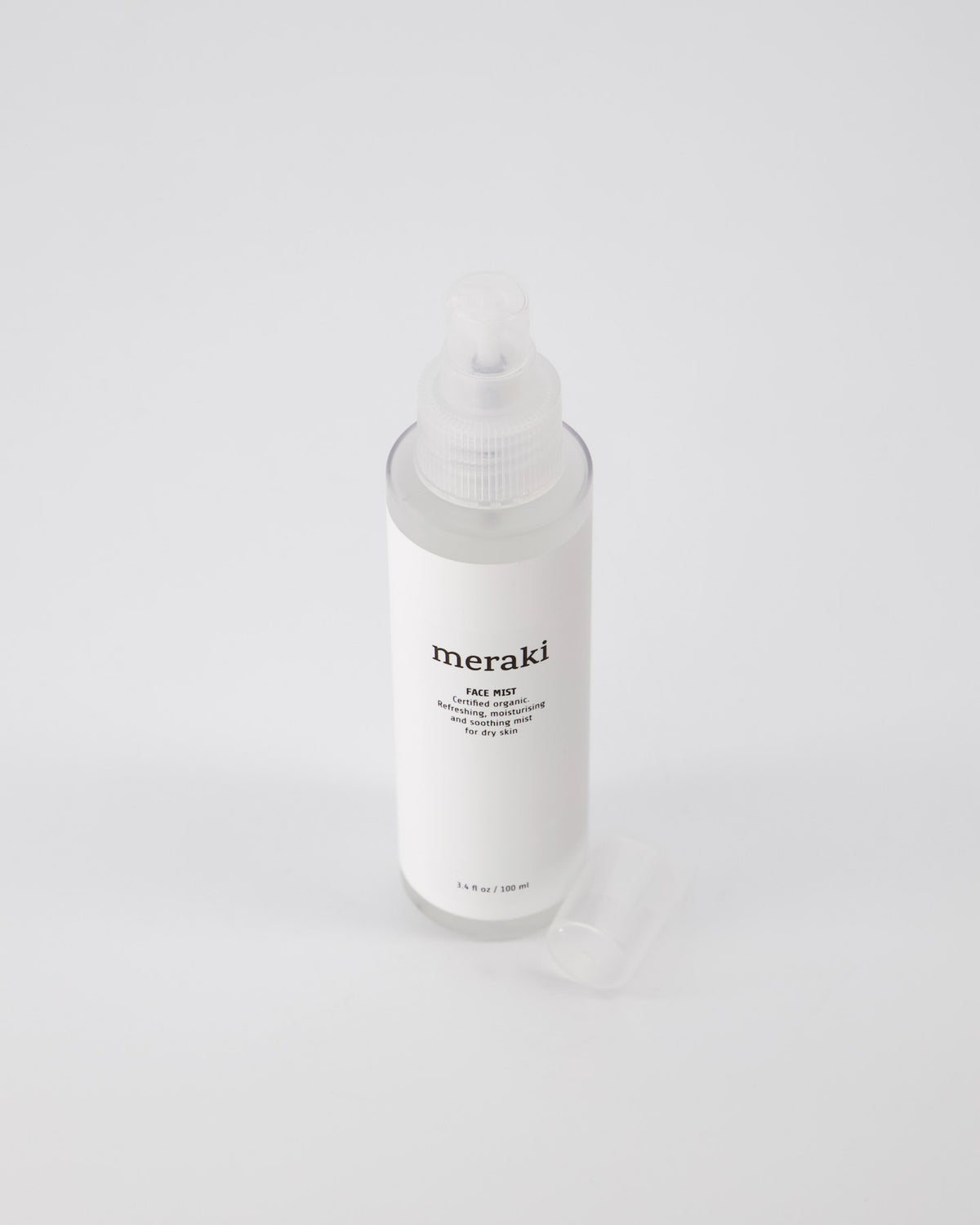 Gesichtsspray in Weiß präsentiert im Onlineshop von KAQTU Design AG. Körperpflege ist von Meraki