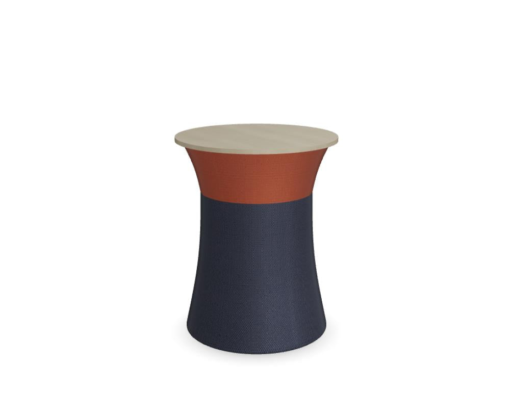 Mesh MESHT2 - Beistelltisch in Kanadische Eiche präsentiert im Onlineshop von KAQTU Design AG. Beistelltisch ist von Mdd