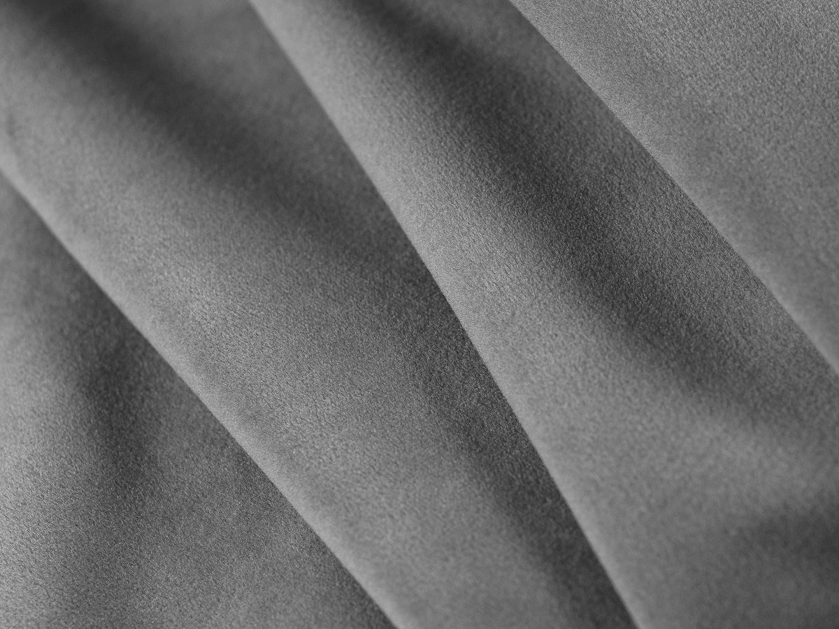 Gloria Velour Sofa mit Schlaffunktion 2 Sitzer in Grey-Salvador präsentiert im Onlineshop von KAQTU Design AG. Bettsofa ist von Micadoni