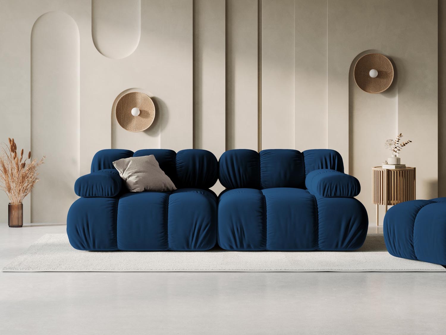 Elegantes Bellis Velour Sofa in Royal Blue, 2-Sitzer, 94 cm, ideal für stilvolle Wohnräume, präsentiert von Micadoni.