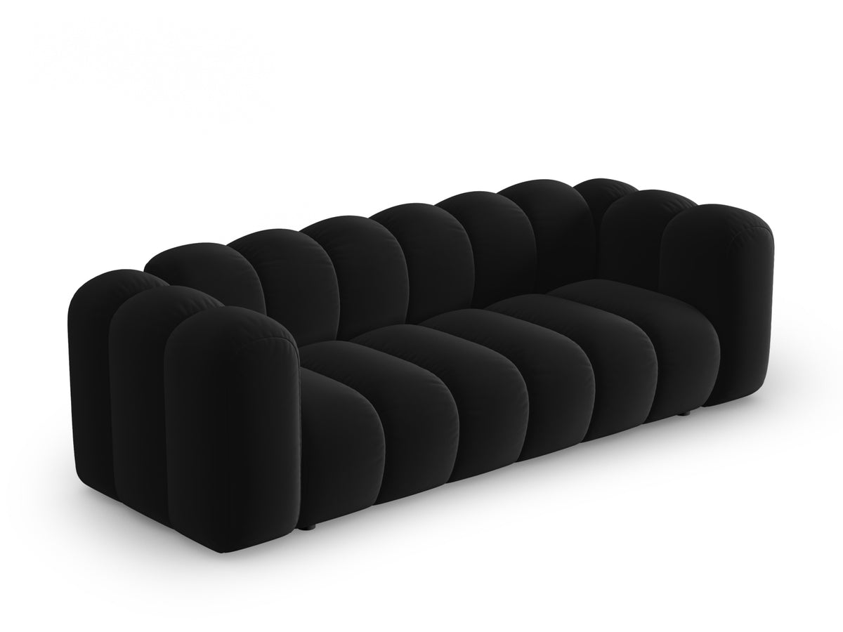 Lupine Velour Sofa 3 Sitzer in Black-Salvador präsentiert im Onlineshop von KAQTU Design AG. 3er Sofa ist von Micadoni