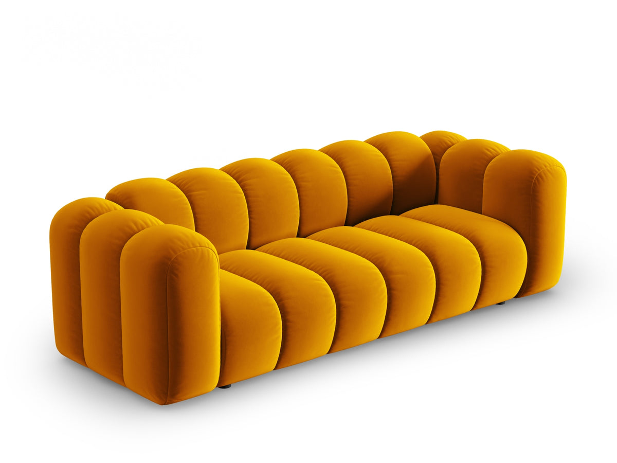 Lupine Velour Sofa 3 Sitzer in Yellow-Salvador präsentiert im Onlineshop von KAQTU Design AG. 3er Sofa ist von Micadoni
