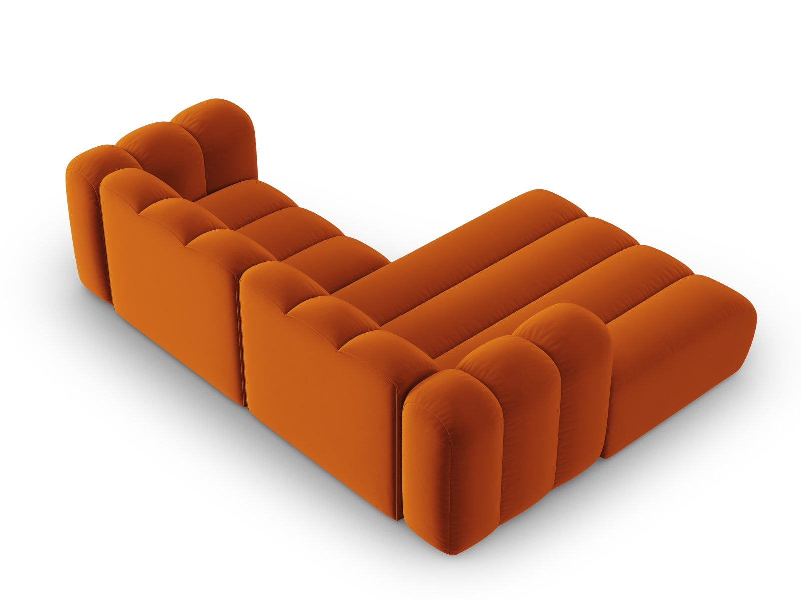 Elegantes, modulares Ecksofa in sanftem Terracotta, linksseitig als 3-Sitzer, ideal für stilvolle Wohnräume mit hochwertigem Velourstoff.