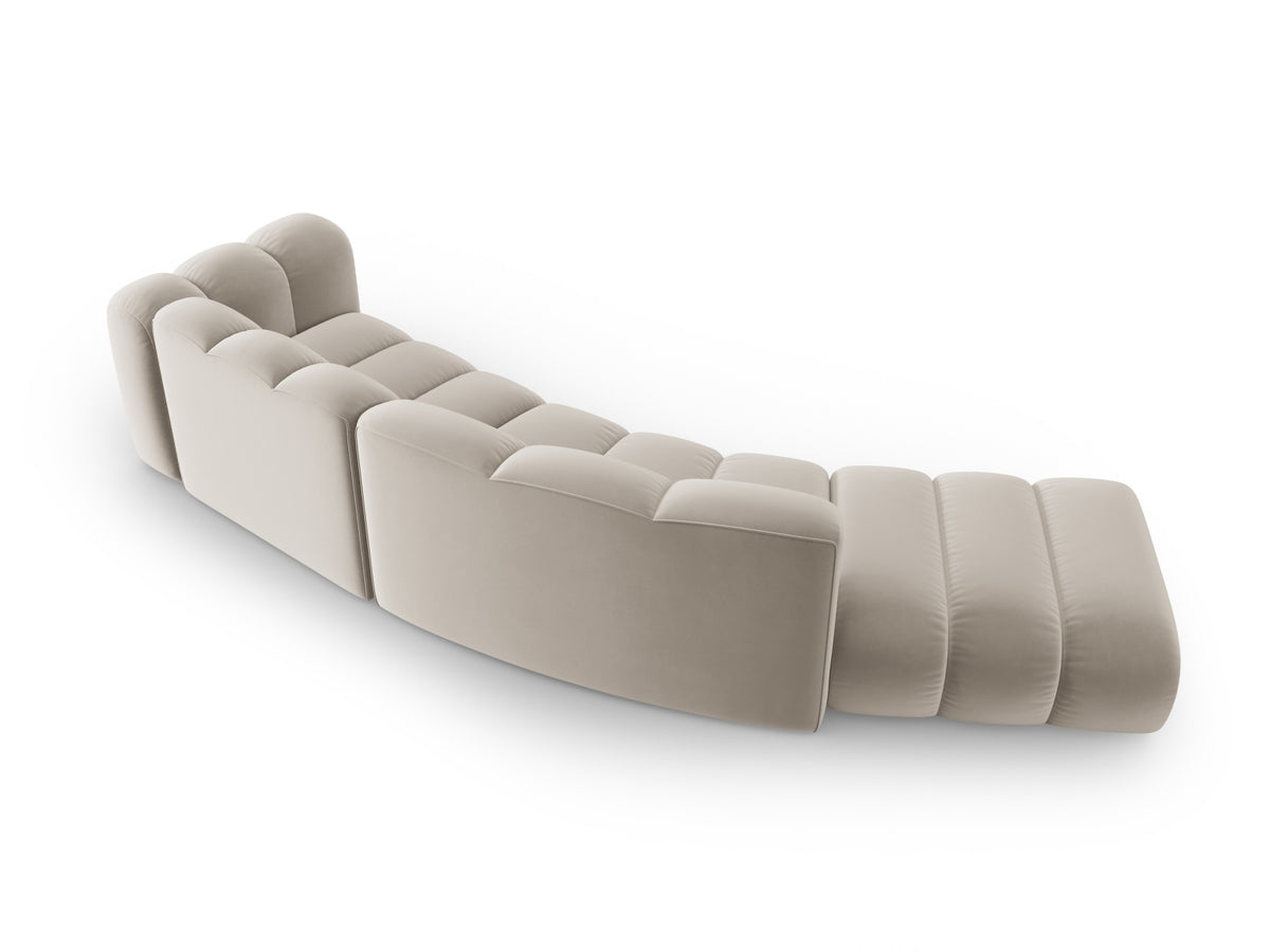 Lupine Velour modulares Sofa links 5 Sitzer in Beige-Salvador präsentiert im Onlineshop von KAQTU Design AG. L-Sofa links ist von Micadoni