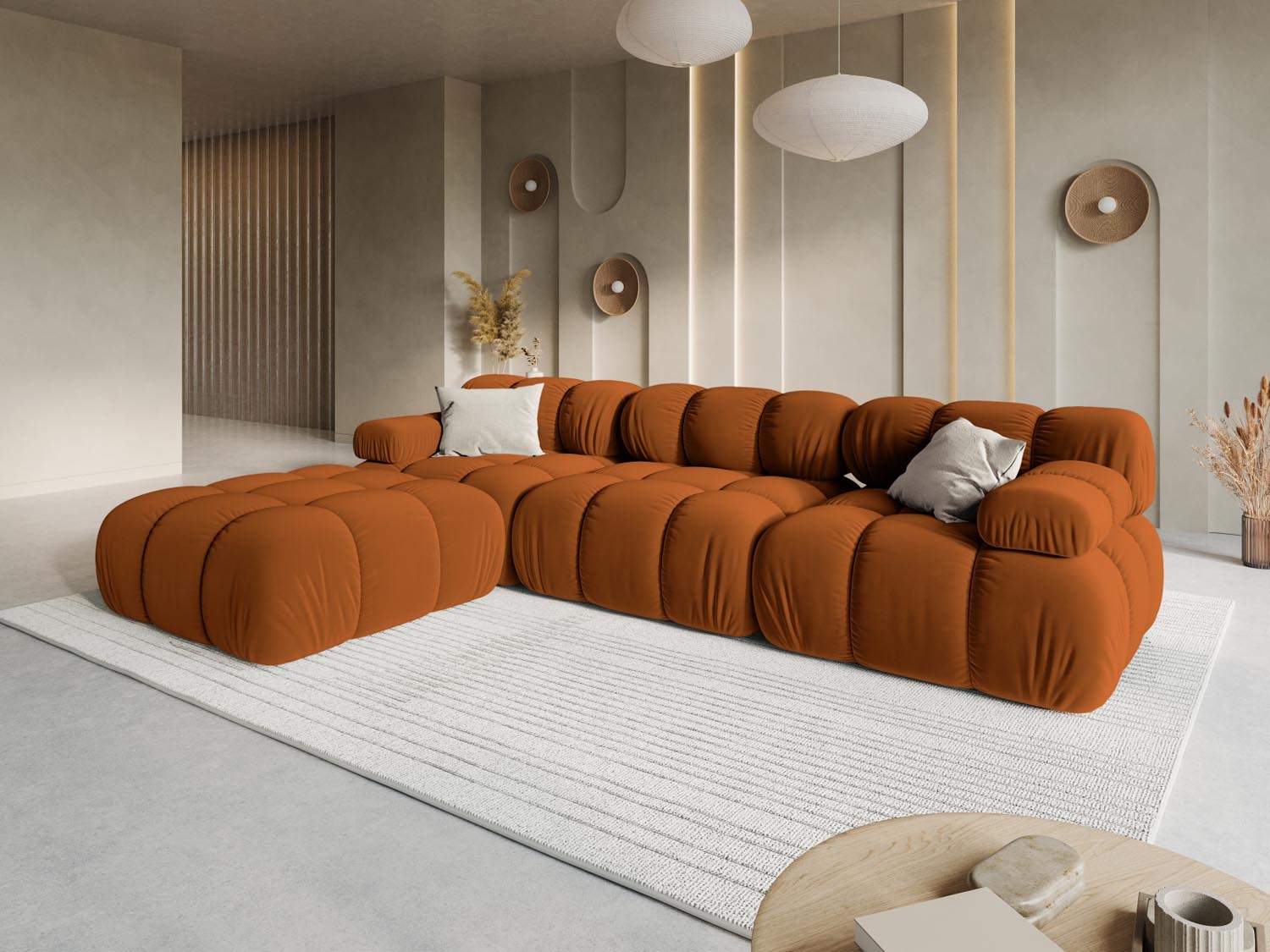 Elegantes Bellis Velour Sofa in Terracotta, 4-Sitzer, modulares Design, ideal für stilvolle Wohnräume, präsentiert von Micadoni.