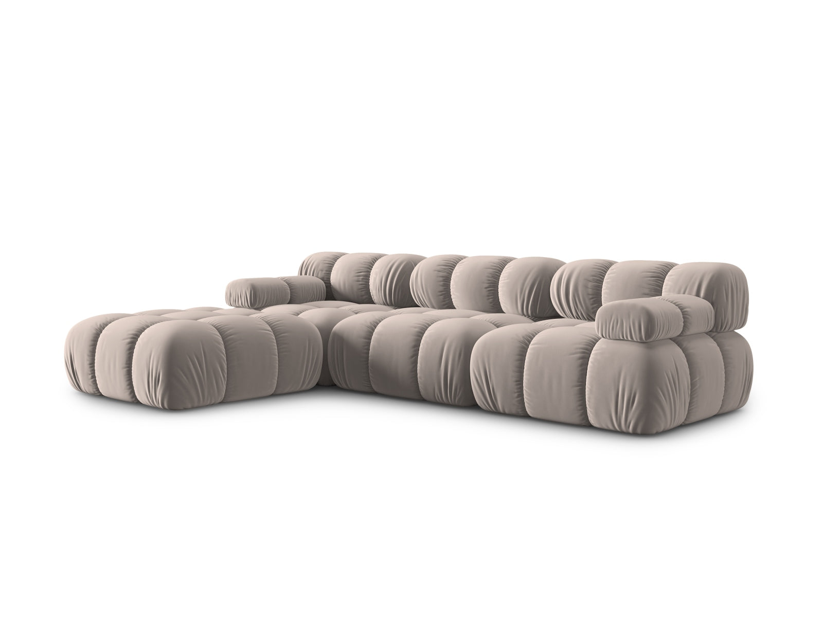 Modulares Bellis Velour Sofa in warmem Cappuccino, 4-Sitzer, perfekt für gemütliche und moderne Wohnambiente, erhältlich bei Micadoni.
