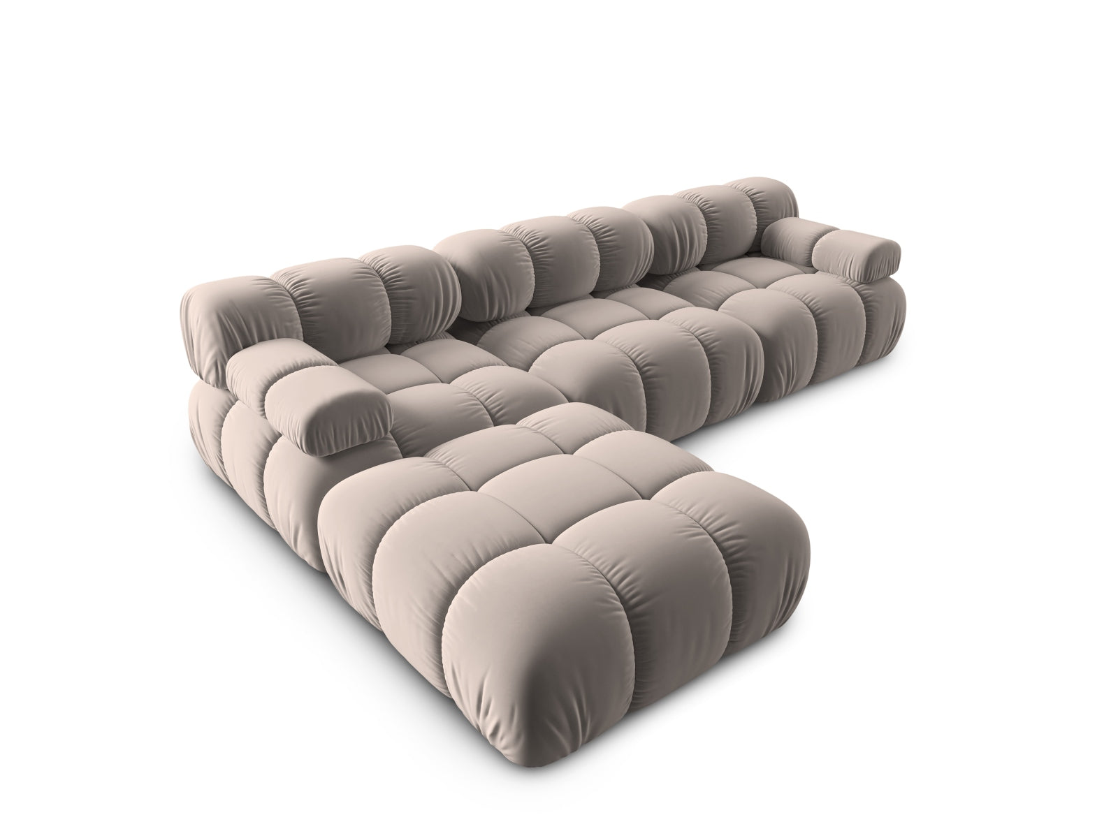 Elegantes Bellis Velour Sofa in sanftem Cappuccino, 4-Sitzer, ideal für stilvolle Wohnräume, erhältlich bei Micadoni.