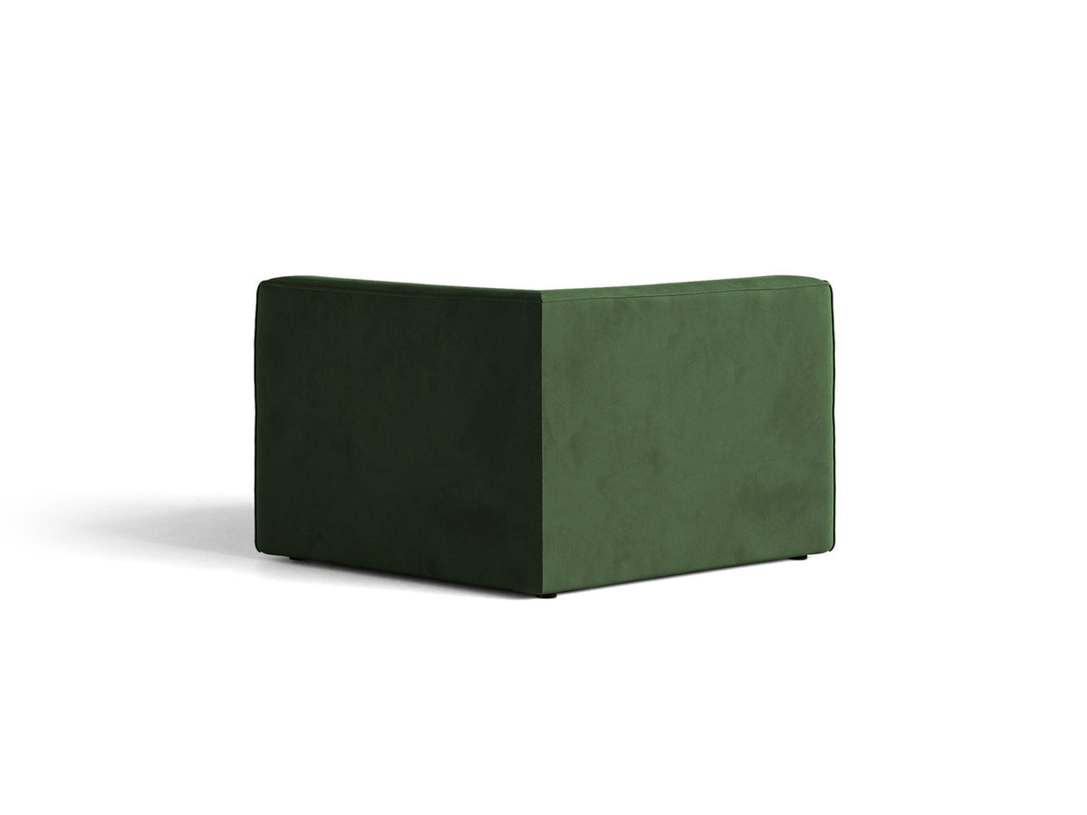Eckmodul Jodie von Micadoni in leichtem Beige, Venus-Samtstoff, schwarze Kunststoffbeine, Teil eines modularen Sofasystems.