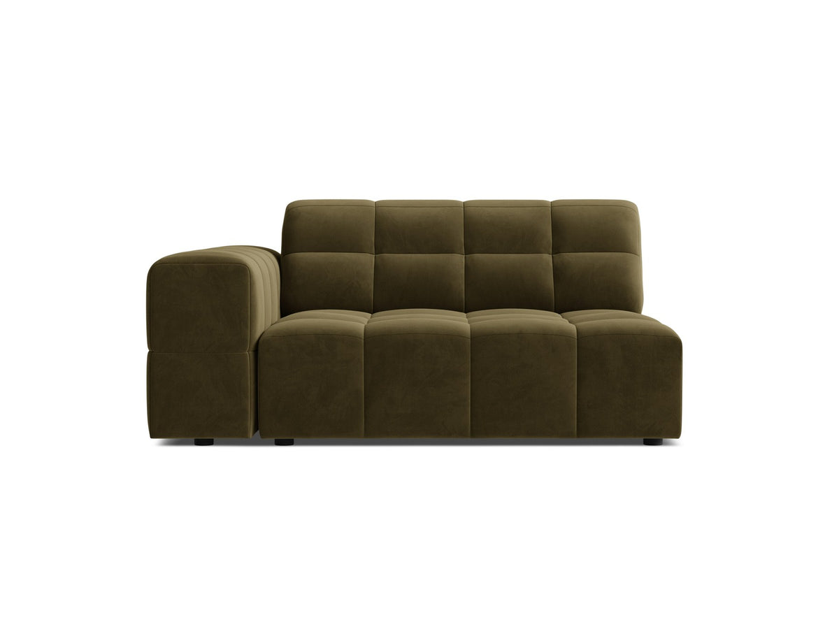 Modulares Sofa Jennifer von Micadoni in Leichtes beige mit Chenille-Bezug Eden, schwarzen Kunststoffbeinen und niedriger Rückenlehne.