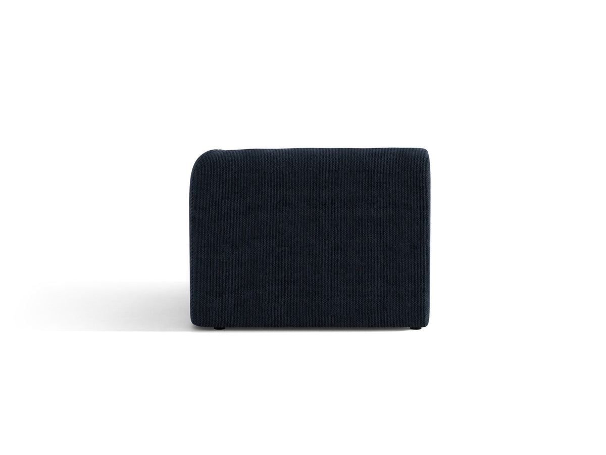 Miley Einsitzer von Micadoni: modulares Sofa-Modul in Dunkelbeige mit Stoffbezug Bluvel 30, schwarzen Kunststoffbeinen und gepolsterter Rückenlehne.