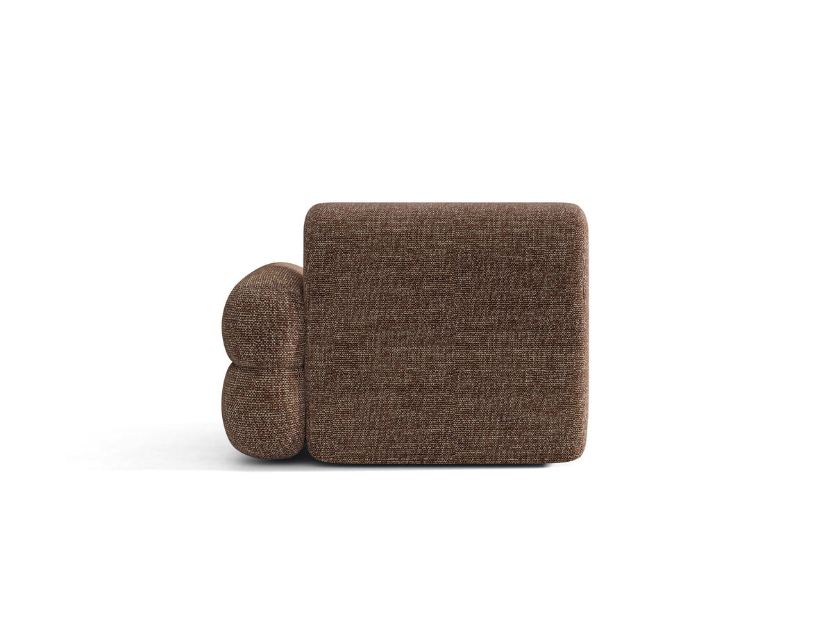 Modulares Sofa Neo von Micadoni in dunklem Olivgrün mit Baloo-Stoffbezug, hoher Rückenlehne und schwarzen Kunststoffbeinen.