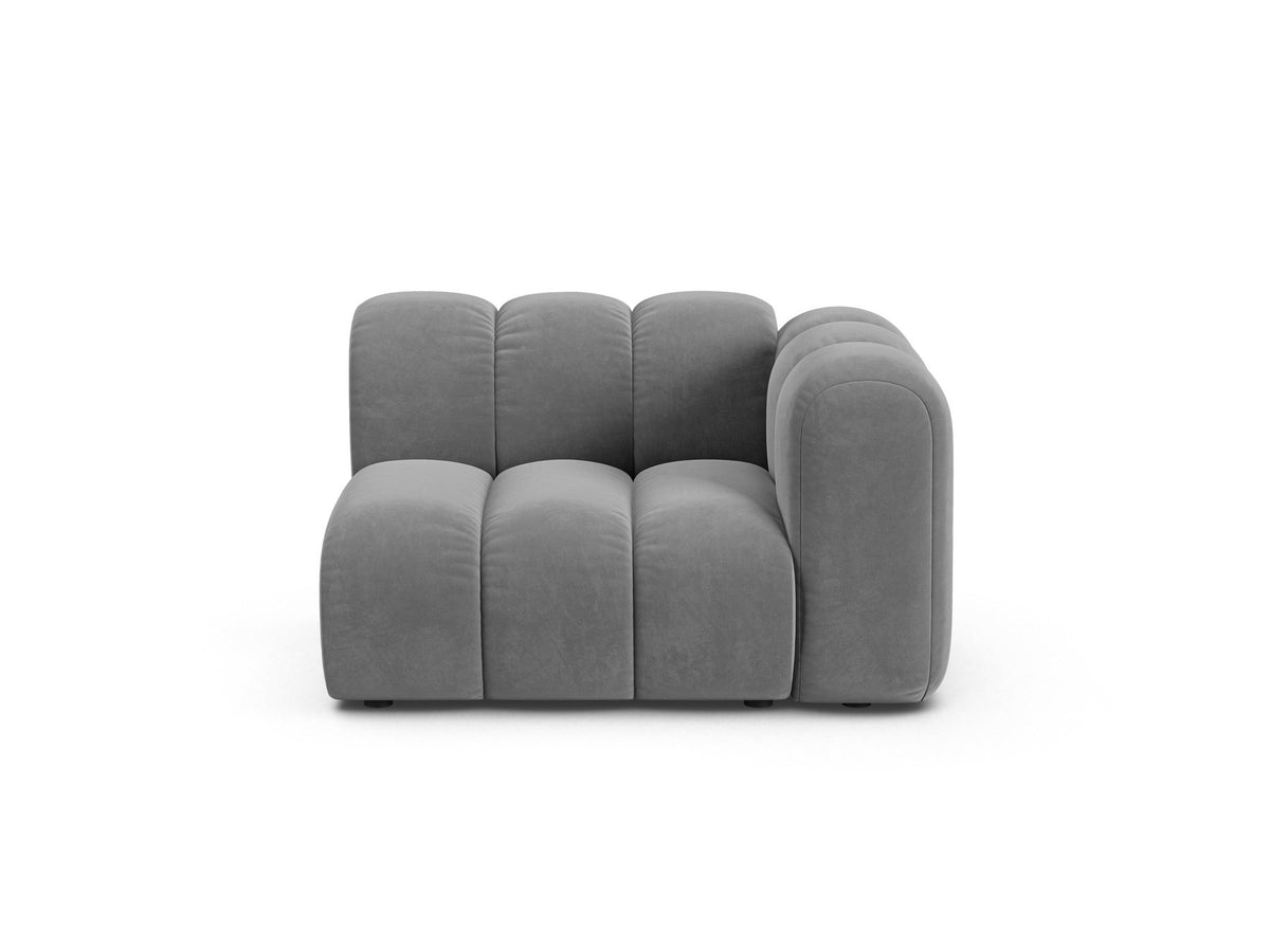 Produktfoto des Lupine Einsitzers von Micadoni: modulares Sofa mit beigem Venus-Stoffbezug und schwarzen Kunststoffbeinen.