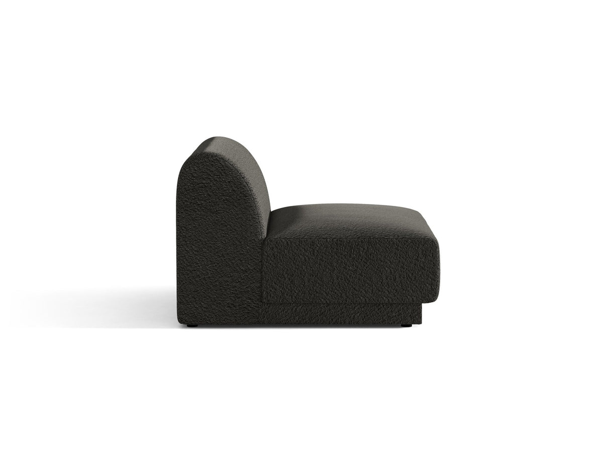 Einsitzer-Modul des Miley Sofas von Micadoni in Dunkelbeige, bezogen mit samtartigem Bluvel-Stoff, mit schwarzen Kunststofffüssen.