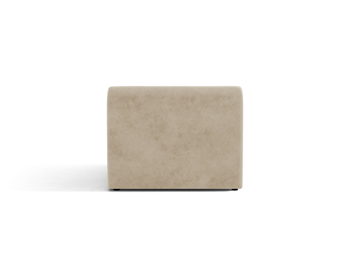 Einsitzer-Modul des Miley Sofas von Micadoni in Dunkelbeige, bezogen mit samtartigem Bluvel-Stoff, mit schwarzen Kunststofffüssen.