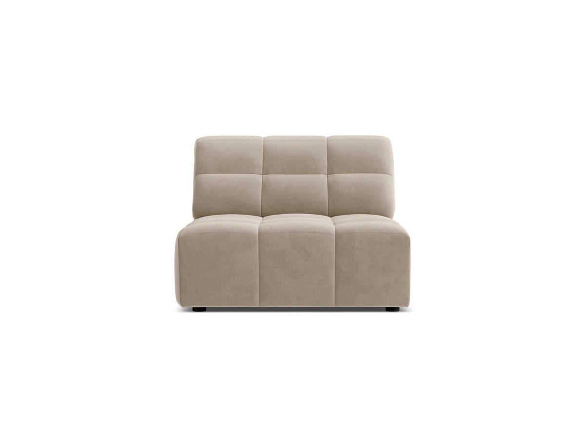 Armloses Sofamodul Jennifer von Micadoni in leichtem Beige, Chenillestoff mit 3D-Struktur, schwarze Kunststoffbeine, Frontalansicht.