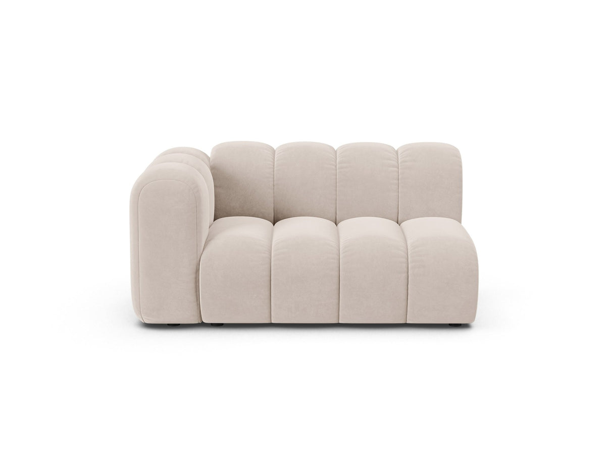 Zweisitzer-Sofamodul Lupine von Micadoni in leichtem Beige, Samtstoff Venus, mit schwarzen Kunststoffbeinen, linke Ausrichtung, modulares Design.