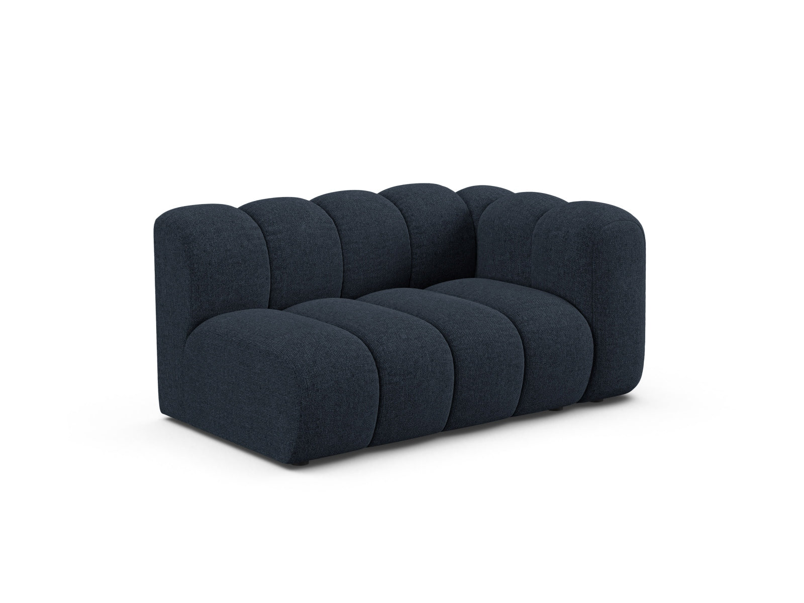 Elegantes Lupine 2-Sitzer Sofa in Navy Blue-Eden, ideal für moderne Wohnräume. Flexibles, modulares Design von Micadoni.