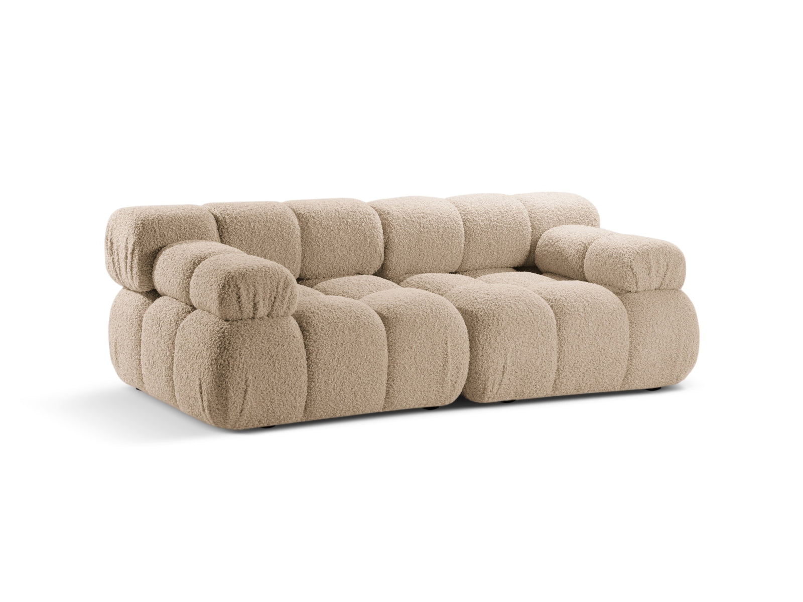 Elegantes Bellis Boucle 2-Sitzer Sofa in Sand-Rolf, perfekt für stilvolle Wohnräume. Modulares Design von Micadoni für individuelle Einrichtung.