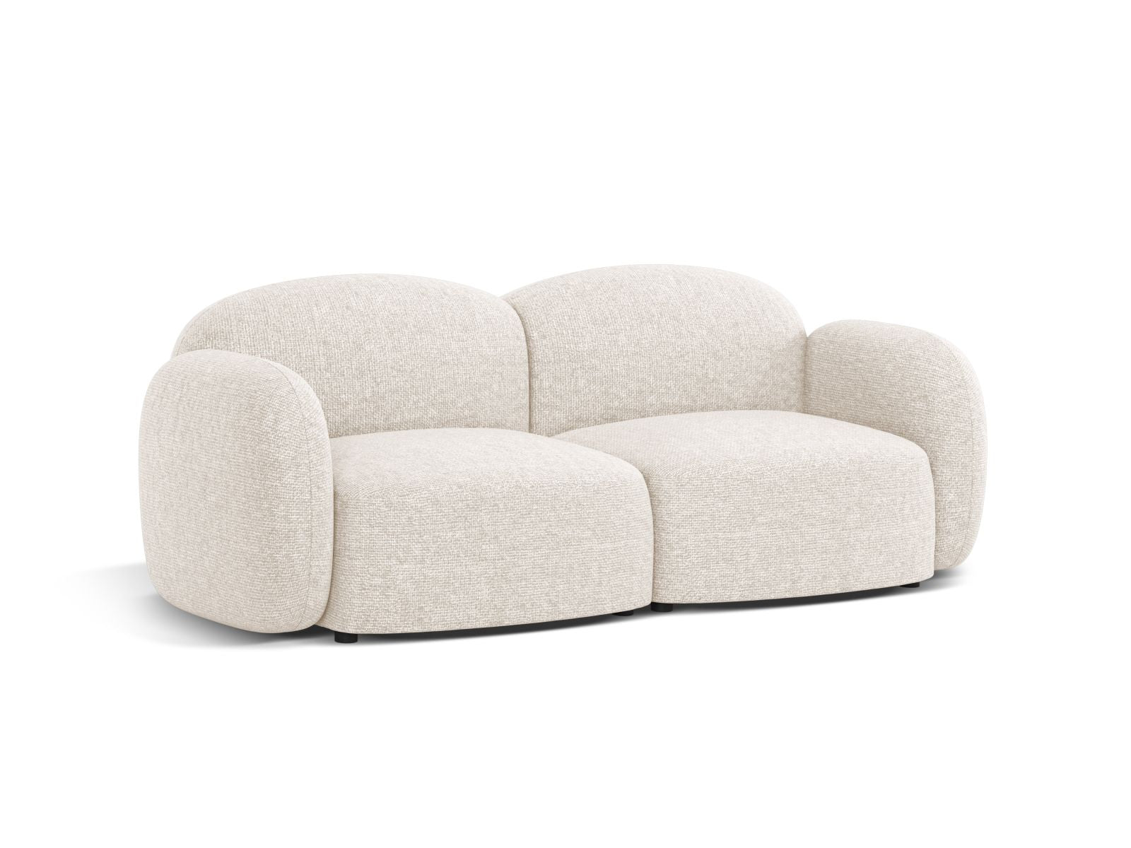 Elegantes 2-Sitzer Sofa Blair in sanftem Beige, ideal für stilvolle Wohnräume. Hochwertige Verarbeitung von Micadoni.