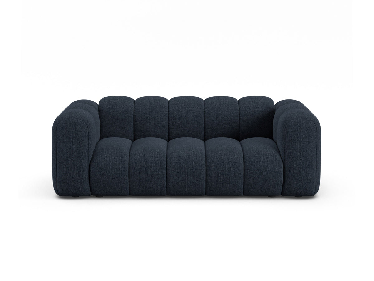 Lupine Sofa 2 Sitzer in Navy Blue-Eden präsentiert im Onlineshop von KAQTU Design AG. 2er Sofa ist von Micadoni