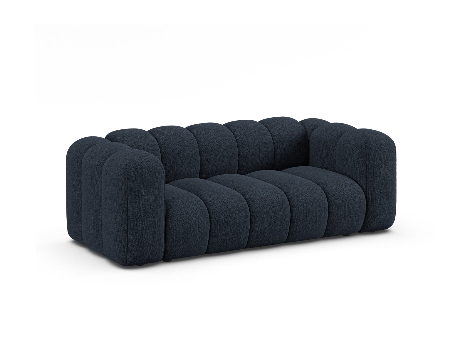 Elegantes Lupine 2-Sitzer Sofa in Navy Blue-Eden, stilvoll und komfortabel, ideal für moderne Wohnräume, erhältlich bei KAQTU Design AG.