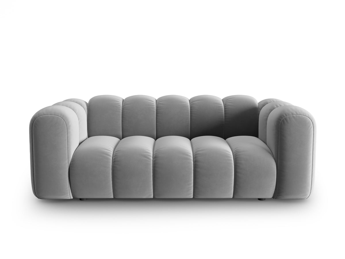 Lupine Velour Sofa 2 Sitzer in Grey-Salvador präsentiert im Onlineshop von KAQTU Design AG. 2er Sofa ist von Micadoni