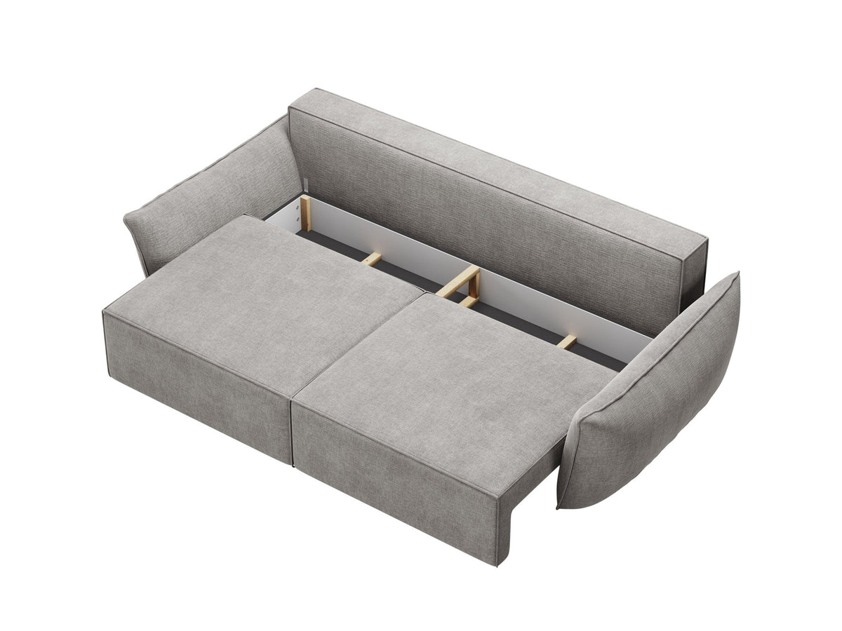 3-Sitzer Sofa Kaelle von Micadoni in leichtem Beige mit Chenille-Bezug, Bettkasten und schwarzen Kunststoffbeinen, Frontalansicht.