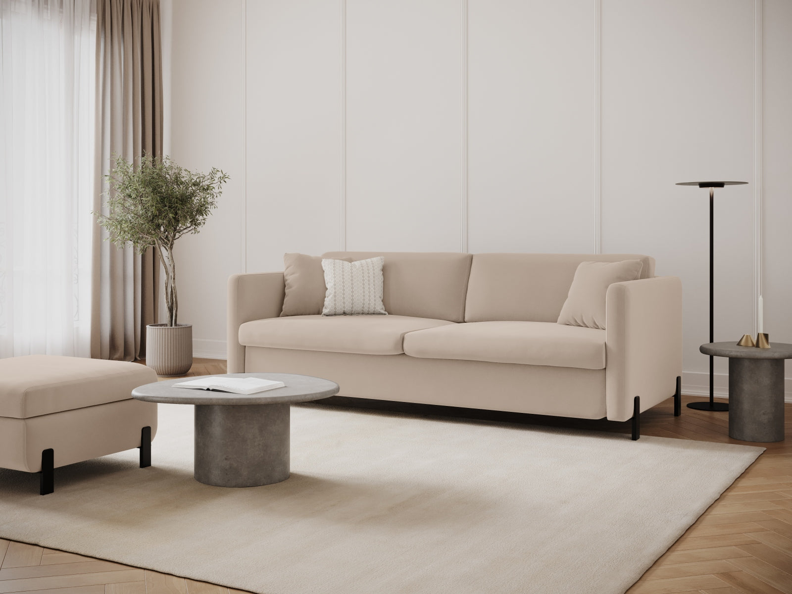 Erleben Sie das elegante Gloria Velour Sofa von Micadoni – ein 3-Sitzer mit praktischer Schlaffunktion, ideal für stilvolle Wohnräume und gemütliche Übernachtungen.