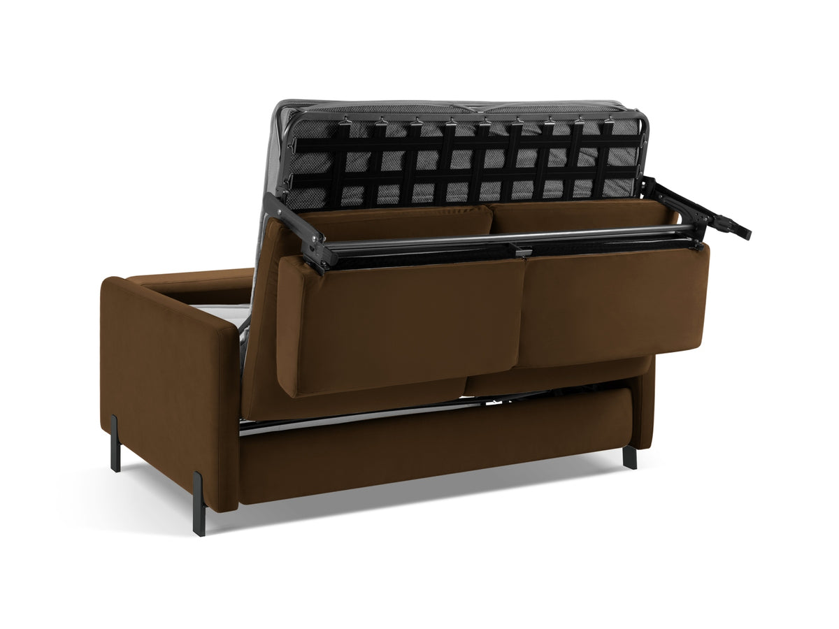 Gloria Velour Sofa mit Schlaffunktion 3 Sitzer in Chocolate-Salvador präsentiert im Onlineshop von KAQTU Design AG. Bettsofa ist von Micadoni