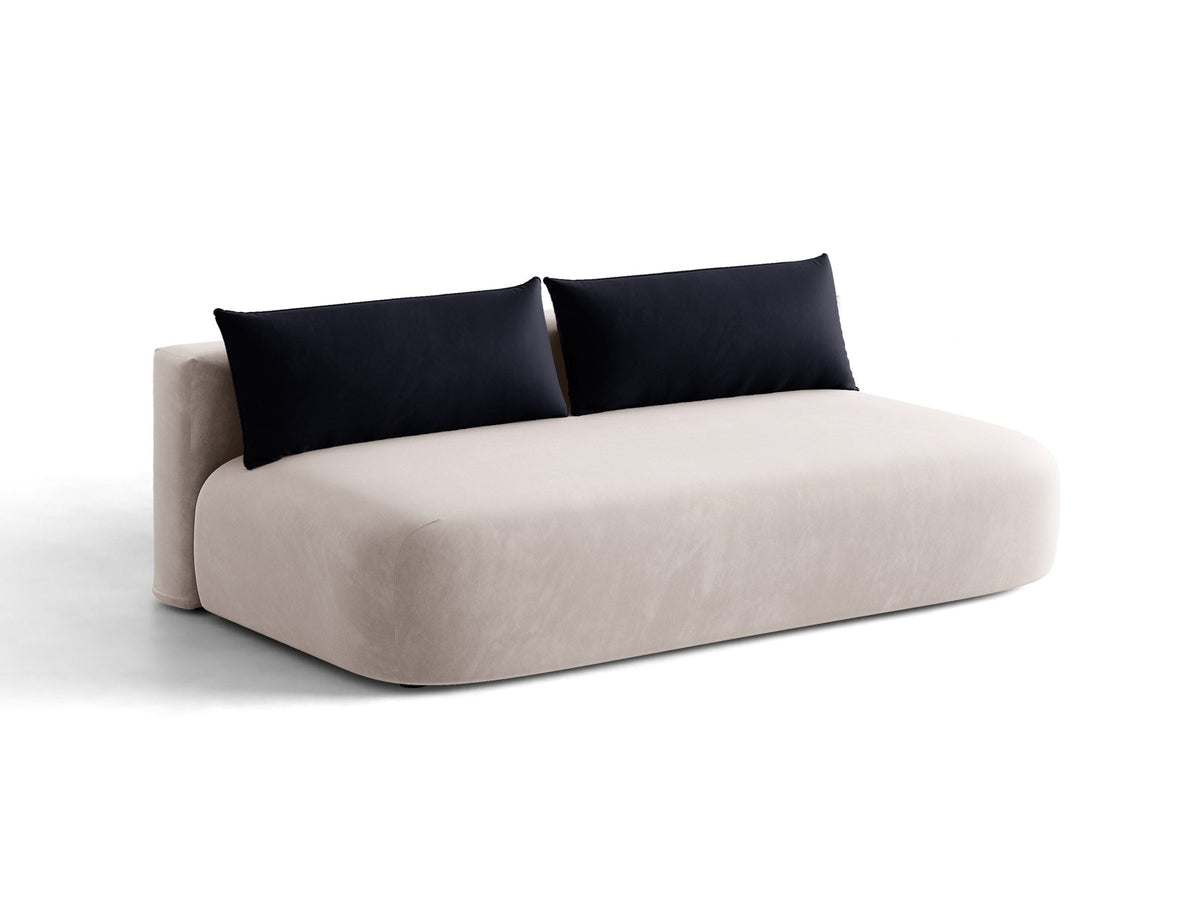 Beiges 3er Sofa Hena von Micadoni mit Chenille-Stoff, abgerundeter Form ohne Armlehnen, Kunststoffbeinen und sichtbarem Bettkasten.
