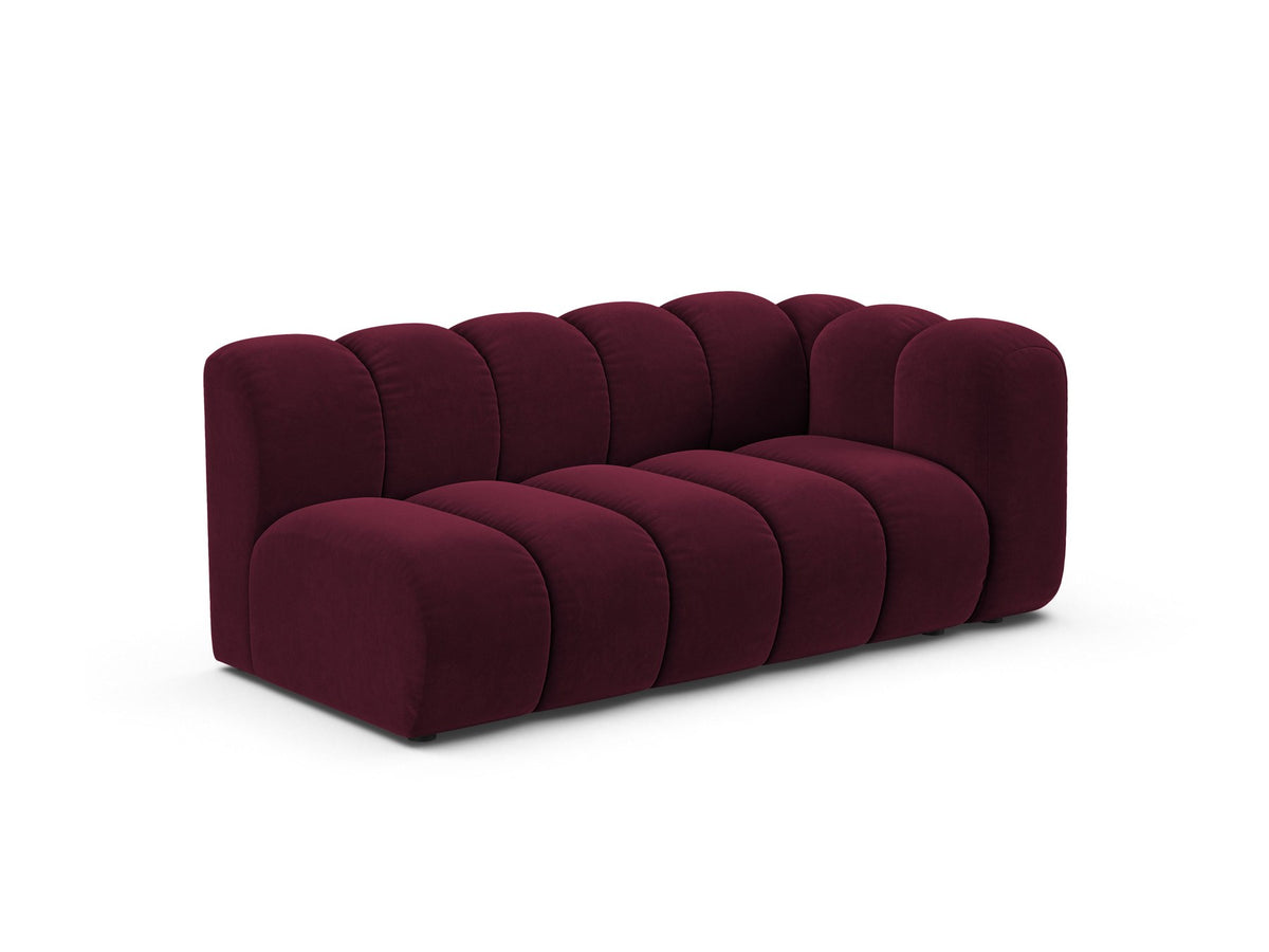 Lupine Dreisitzer von Micadoni, modulares Sofa in leichtem Beige mit Venus Samtstoff, schwarzen Kunststoffbeinen und rechter Ausrichtung.
