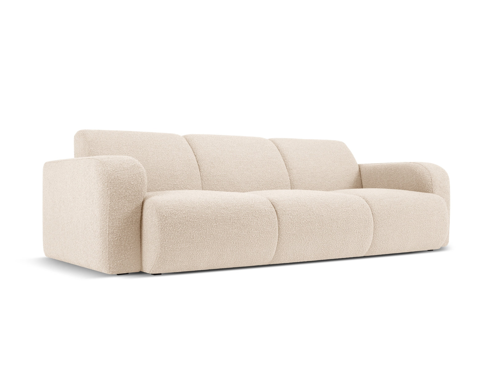 Elegantes 3-Sitzer Sofa Molino Boucle in sanftem Beige, ideal für stilvolle Wohnräume, erhältlich bei KAQTU Design AG.
