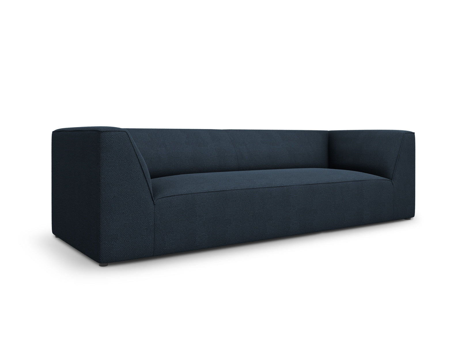 Elegantes Ruby Sofa in einem tiefen Rotton, ideal für stilvolle Wohnzimmer. Hochwertige Verarbeitung und modernes Design von Micadoni.