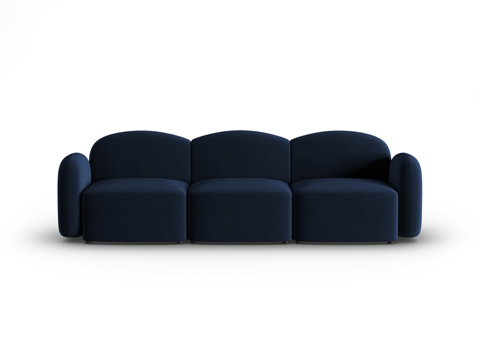 Stilvolles 3-Sitzer Velours Sofa Blair in Sandton, perfekt für zeitgemäße Einrichtungen. Komfort und Eleganz vereint von Micadoni.