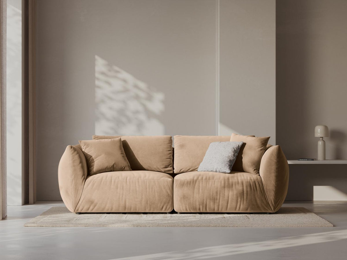 Chris Velour Modular Sofa 3 Sitzer in Sand-Casino präsentiert im Onlineshop von KAQTU Design AG. 3er Sofa ist von Micadoni