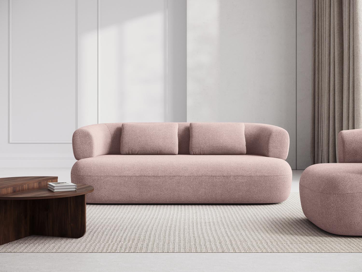 Elegantes Jenny Boucle Sofa in sanftem Powder Pink, ideal für stilvolle Wohnräume. Komfortables 3-Sitzer-Design von Micadoni.