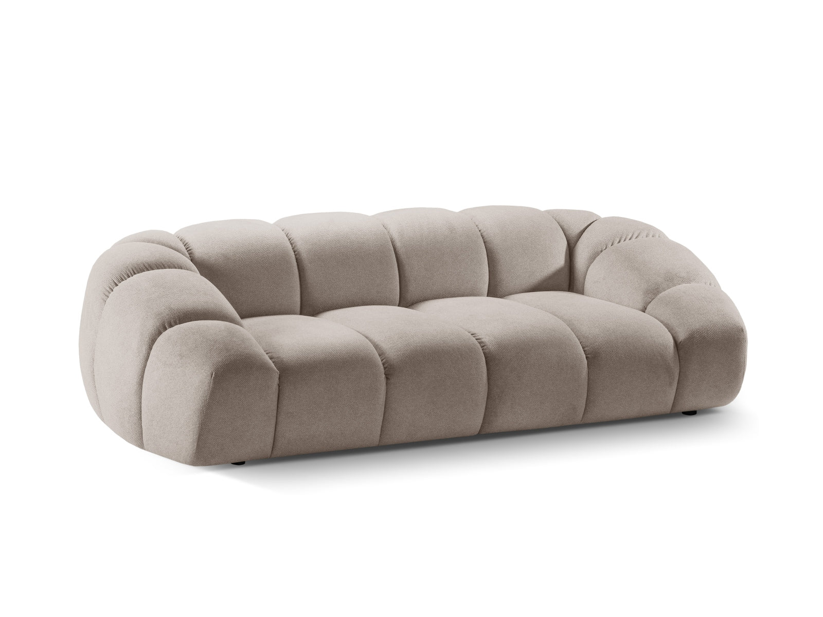 Stilvolles 3-Sitzer Sofa "Diana" in sanftem Dunkelbeige, perfekt für eine moderne Wohnatmosphäre, von Micadoni.