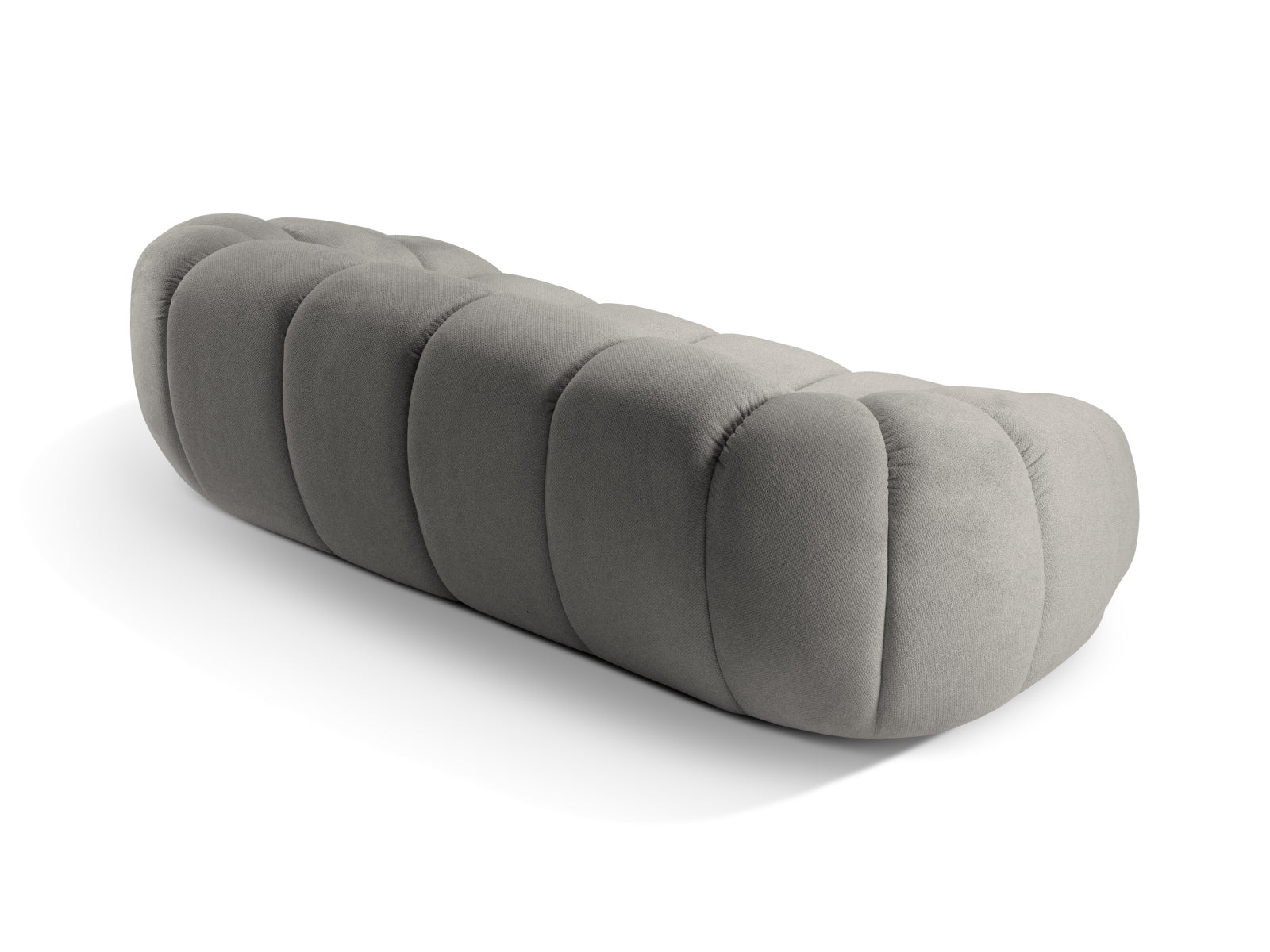Modernes 3-Sitzer Sofa "Diana" in zartem Hellgrau, perfekt für gemütliche Stunden und stilvolle Einrichtung, erhältlich bei Micadoni.