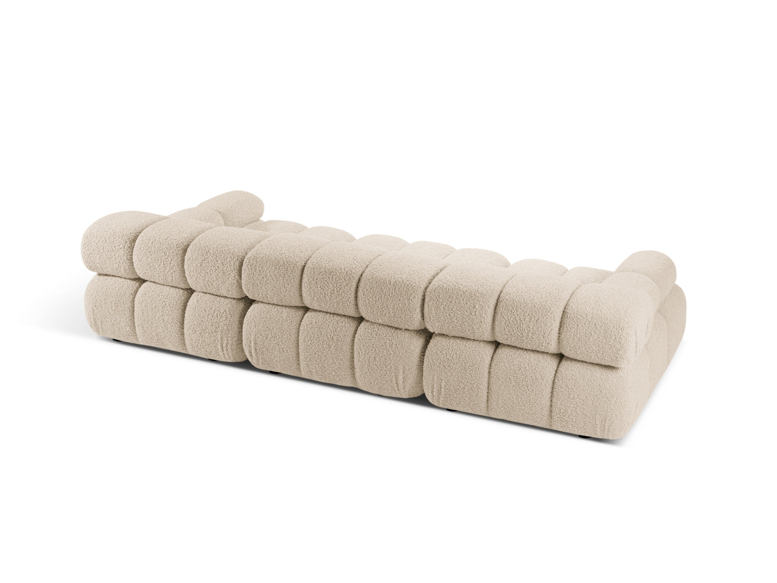 Stilvolles Bellis Boucle 3-Sitzer Sofa in sanftem Beige, perfekt für zeitgemäße Einrichtungen, angeboten von Micadoni.