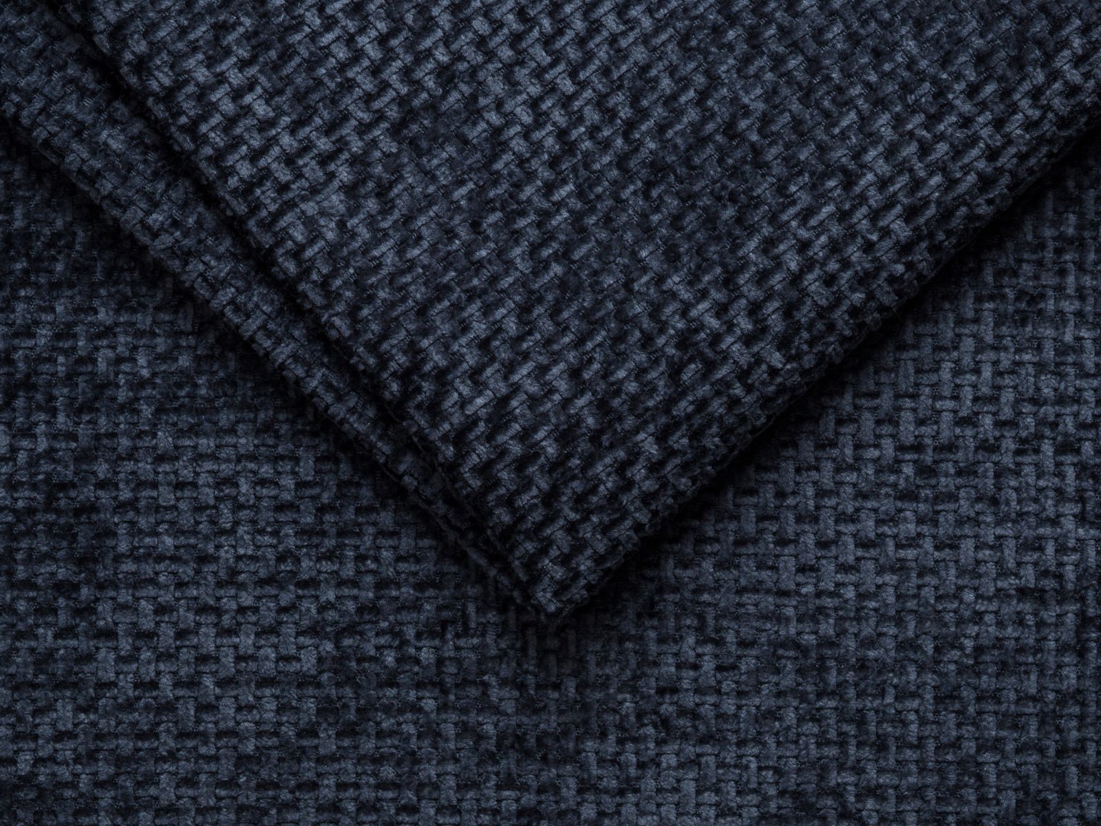 Modernes 3-Sitzer Sofa Molino in edlem Navy Blue, perfekt für gemütliche Abende und stilvolle Einrichtung, erhältlich bei KAQTU.