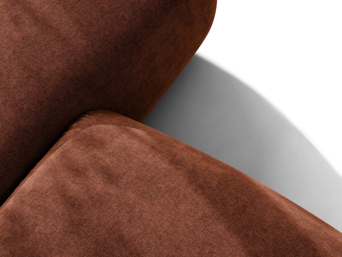 3er Sofa Ophelia von Micadoni in Beige mit Liberty Stoffbezug, niedriger Rückenlehne und schwarzen Kunststoffbeinen, modulare Bauweise sichtbar.