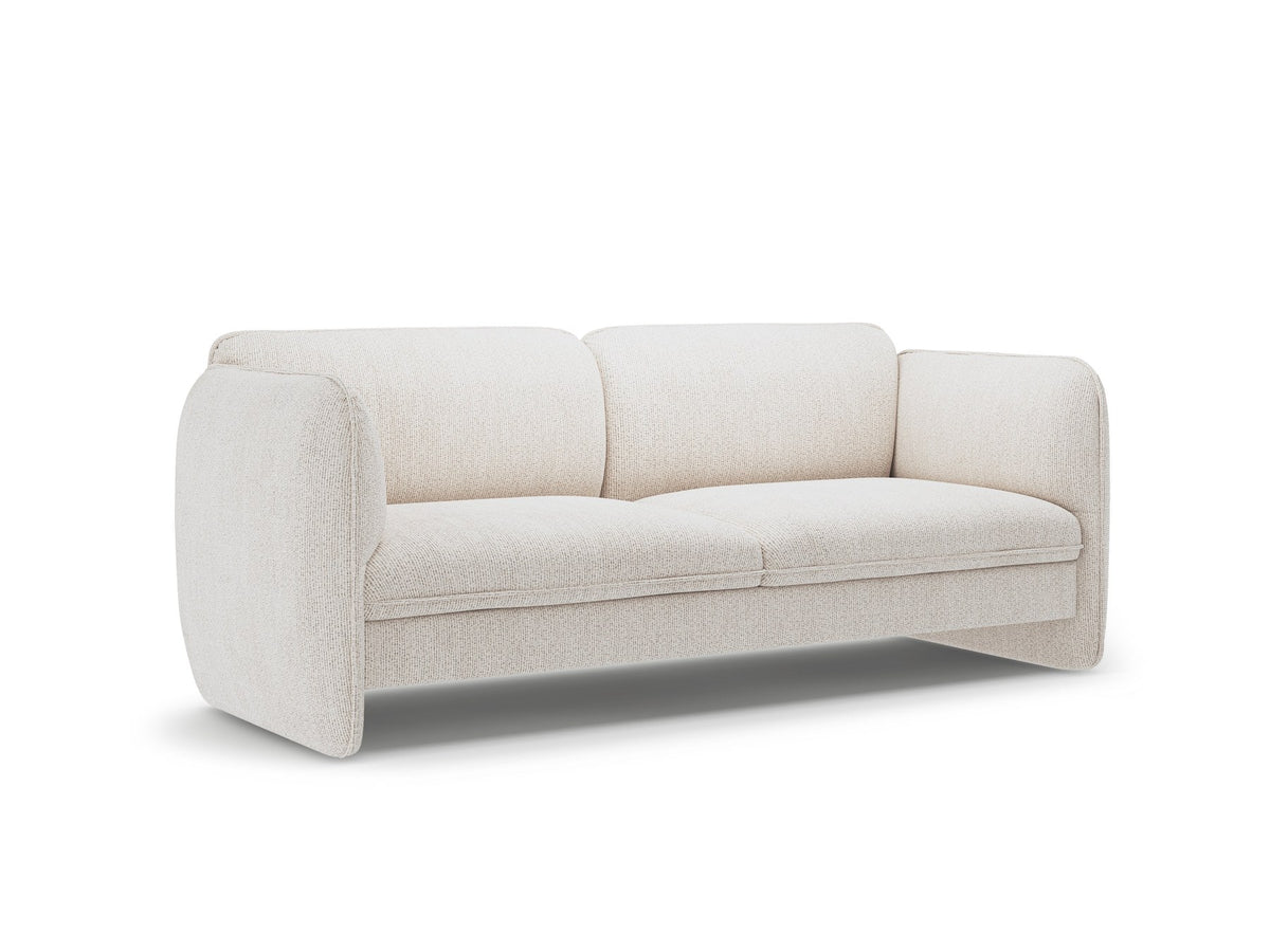 Kobaltblaues 3er Sofa Georgia von Micadoni mit Samtvelours-Bezug, schwarzen Kunststoffbeinen und gepolsterten Armlehnen als Sitzfläche.
