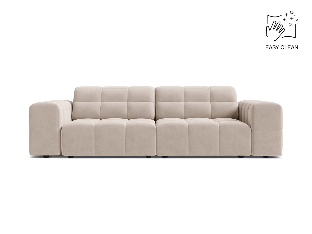 Beige gepolstertes 3er Sofa Jennifer von Micadoni mit schwarzen Kunststoffbeinen und leicht geneigter Rückenlehne, Stoffbezug Bluvel.