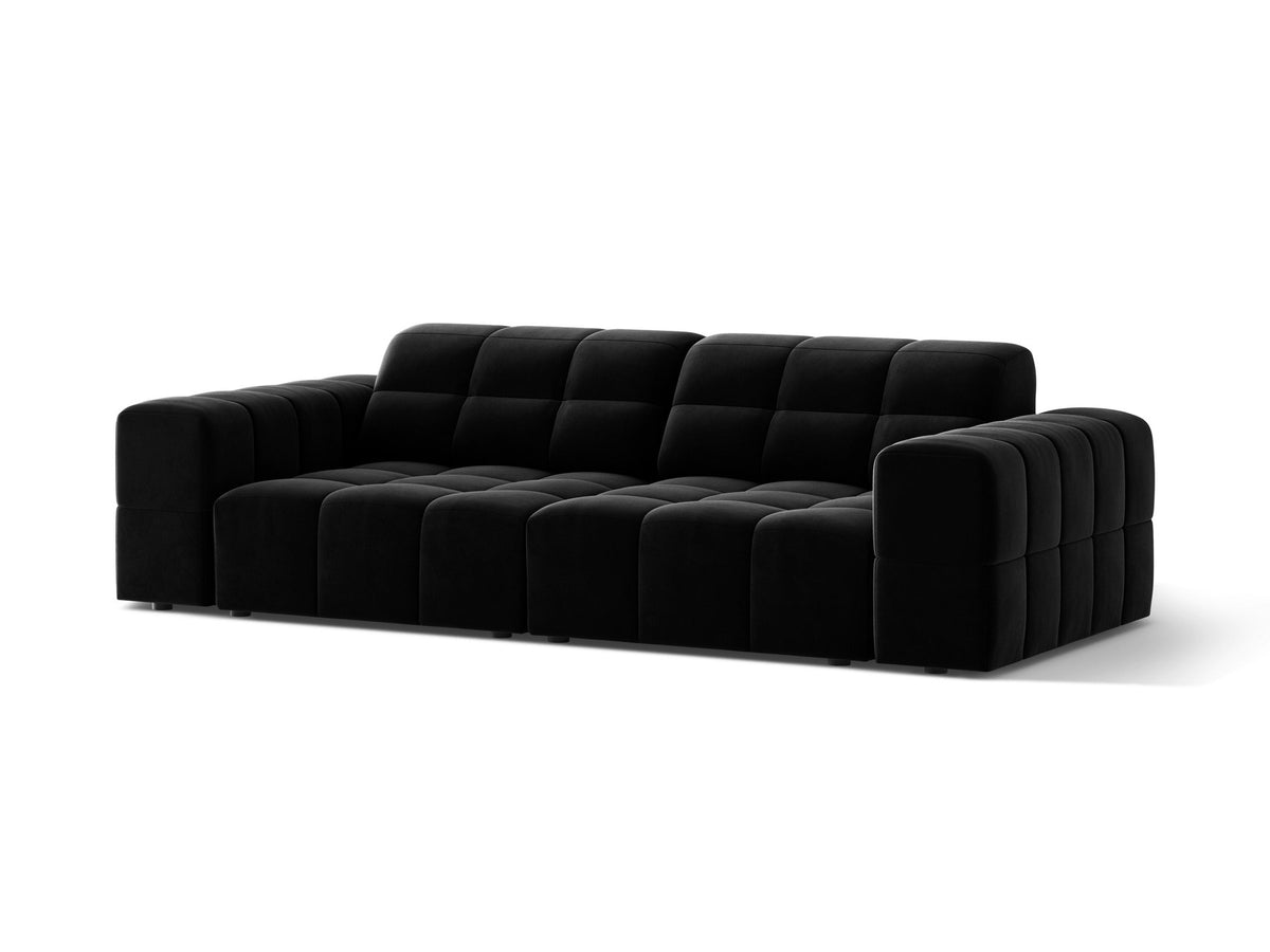 Beige gepolstertes 3er Sofa Jennifer von Micadoni mit schwarzen Kunststoffbeinen und leicht geneigter Rückenlehne, Stoffbezug Bluvel.