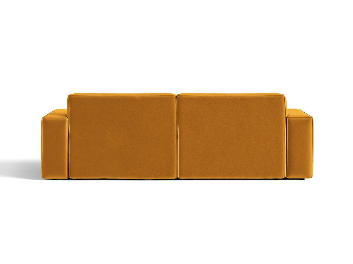 Jodie 3er Sofa von Micadoni in leichtem Beige mit Venus-Samtstoff, schwarzen Kunststoffbeinen und moderner, modularer Sitzform.