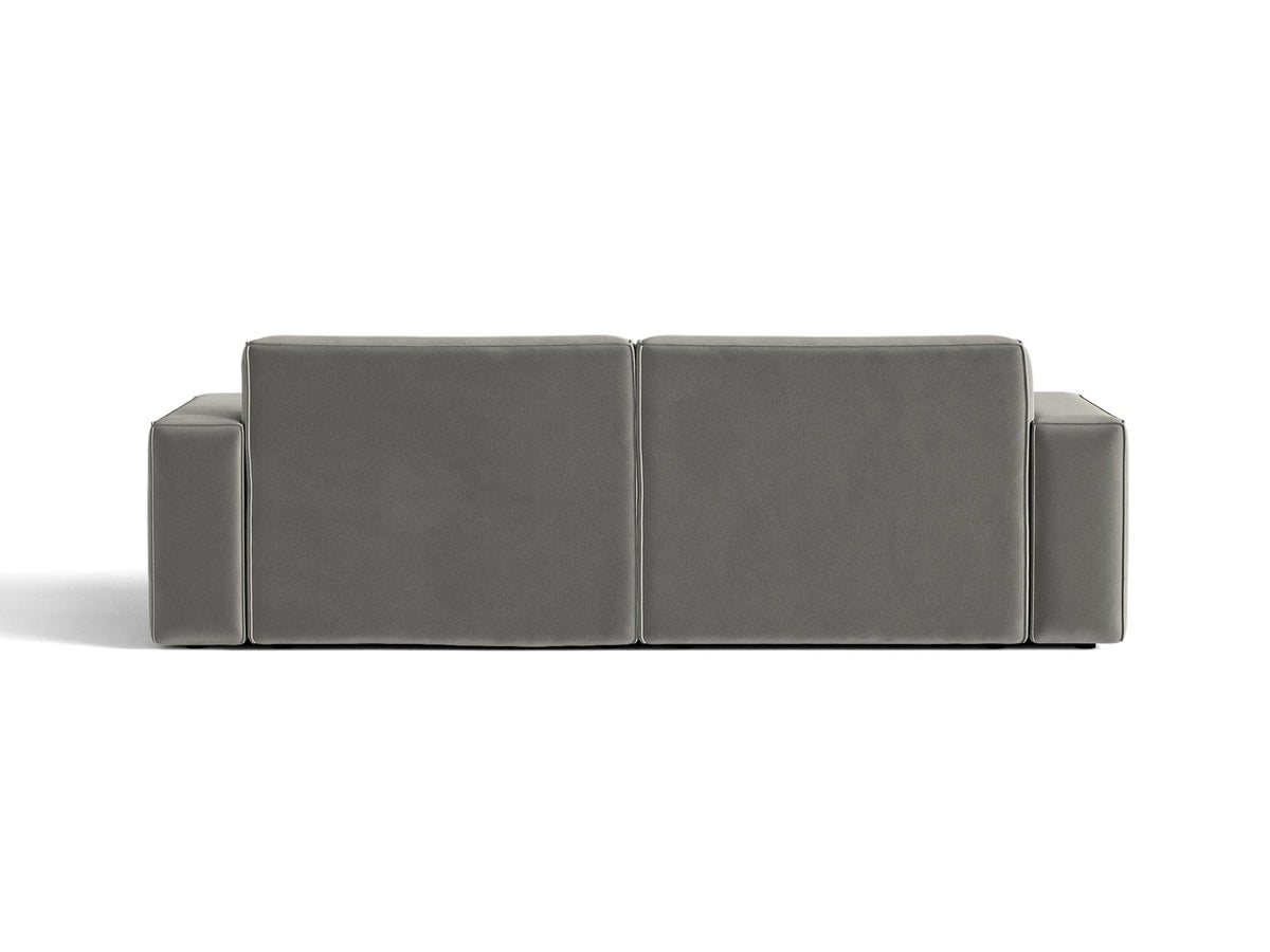 Jodie 3er Sofa von Micadoni in leichtem Beige mit Venus-Samtstoff, schwarzen Kunststoffbeinen und moderner, modularer Sitzform.
