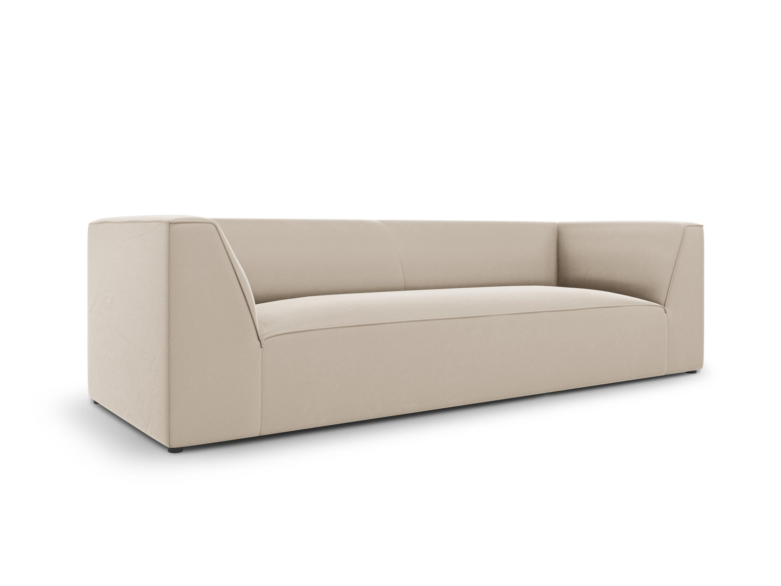 Elegantes Ruby Velour Sofa in stilvollem Beige, ideal für moderne Wohnräume. Hochwertige Verarbeitung von Micadoni.