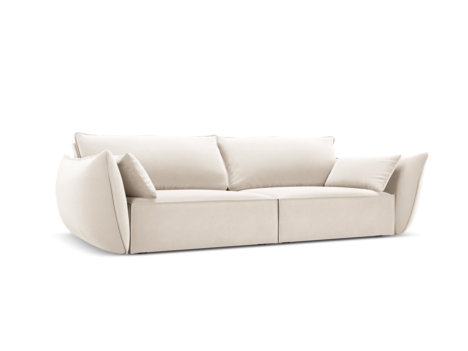 Elegantes Kaelle 3-Sitzer Sofa in sanftem Beige-Bluvel, ideal für stilvolle Wohnräume. Hochwertige Verarbeitung von Micadoni.