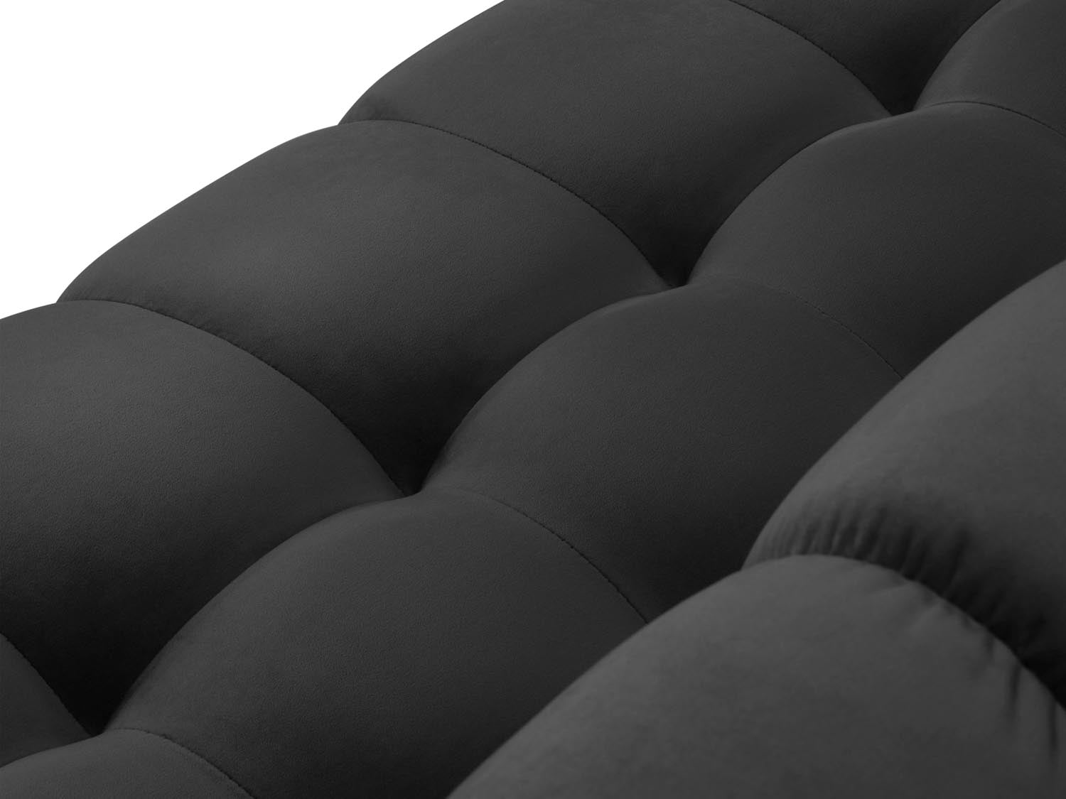 Stilvolles 3-Sitzer Sofa Mamaia in edlem Velours, dunkle Grautöne verleihen jedem Raum eine moderne Note und laden zum Entspannen ein.